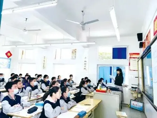 中考的残酷,你想象不到:这场“一考定终身”来得比高考更早 第5张