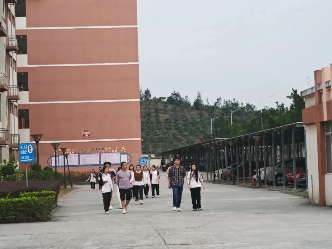 春启新程,逐梦中考——田阳四中初三学子2026年春季学期顺利开学 第18张