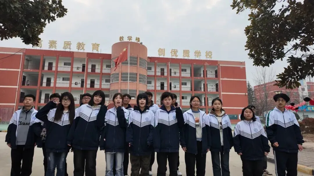 文化课不理想?中考没把握?别再内耗啦!海华2026年春招火热来袭,助你解锁技能逆袭之路,开启美好未来! 第1张 文化课不理想?中考没把握?别再内耗啦!海华2026年春招火热来袭,助你解锁技能逆袭之路,开启美好未来! 第1张