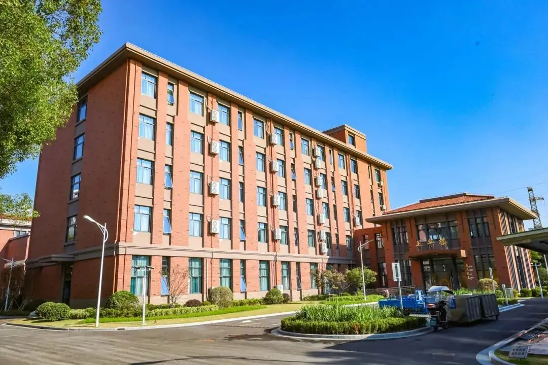 中考倒计时百天,成绩还在普高线徘徊?除了“挤”中本贯通,上海家长还有这个新选择! 第7张