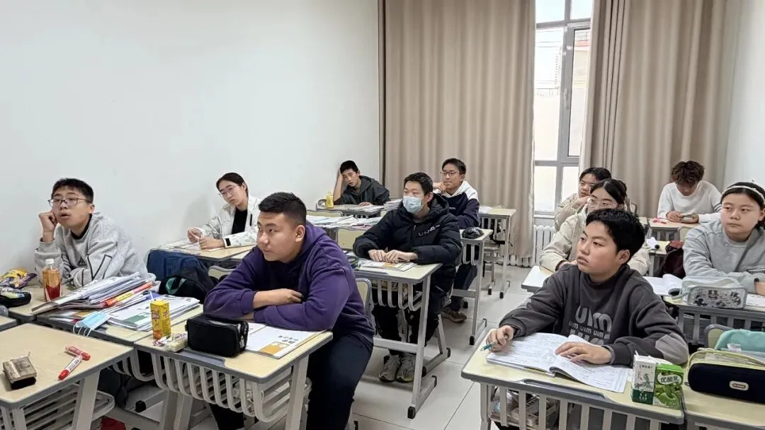 安宁区半封闭中考冲刺集训营开课啦! 第18张