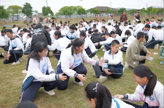 决战百日圆梦中考,龙行龘龘奔赴新征程——四基中学初三年级百日誓师大会 第3张