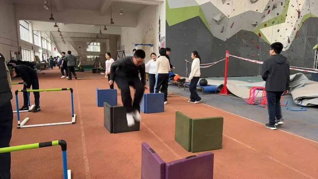 家有老二,选对“第一步”!别让老大体育中考的坑,在二宝身上重演 第2张