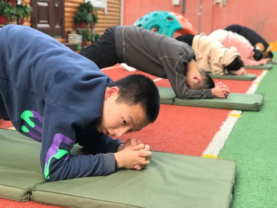 家有老二,选对“第一步”!别让老大体育中考的坑,在二宝身上重演 第8张