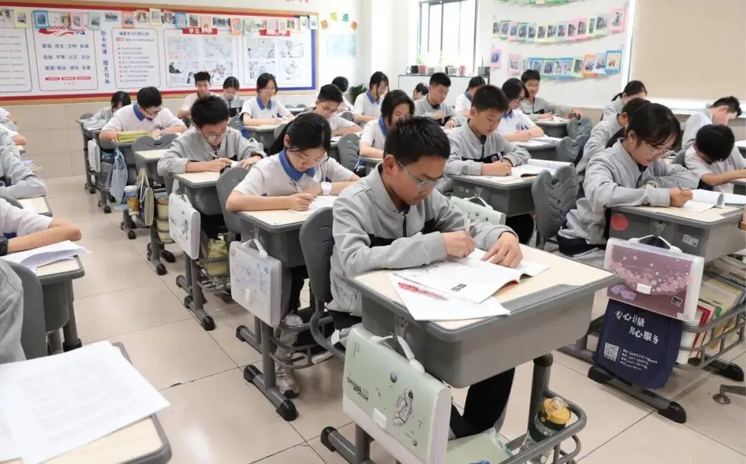 中考没上线,别急着花钱!孩子的出路比想象中宽,选对赛道,3年后照样本科起点 第1张 中考没上线,别急着花钱!孩子的出路比想象中宽,选对赛道,3年后照样本科起点 第1张