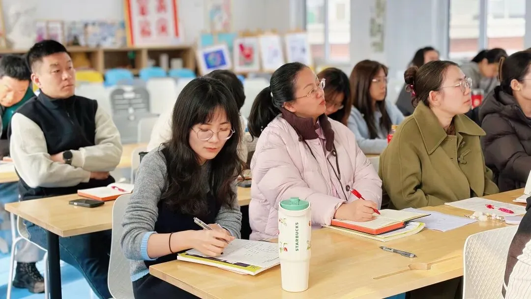 凝心聚力备中考 奋楫笃行向未来——九年级全体教师会纪实 第13张