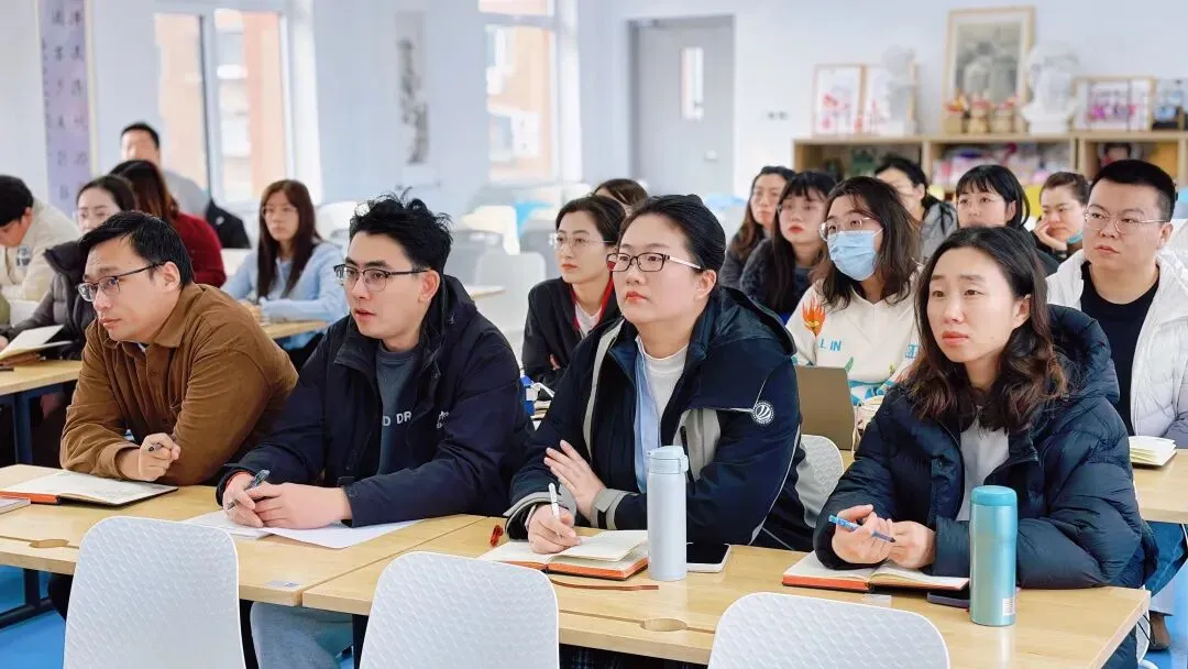 凝心聚力备中考 奋楫笃行向未来——九年级全体教师会纪实 第16张