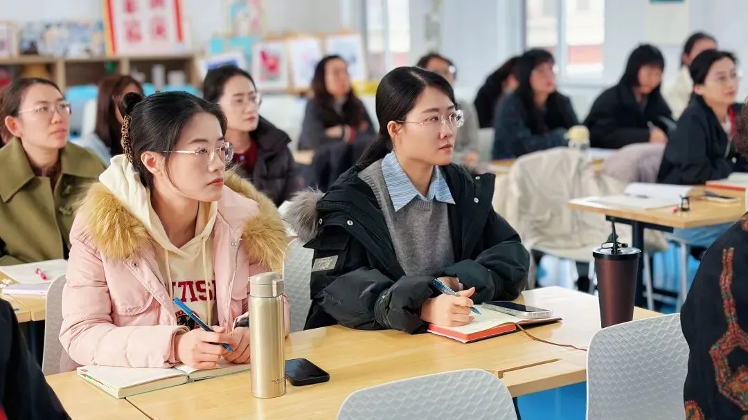 凝心聚力备中考 奋楫笃行向未来——九年级全体教师会纪实 第19张