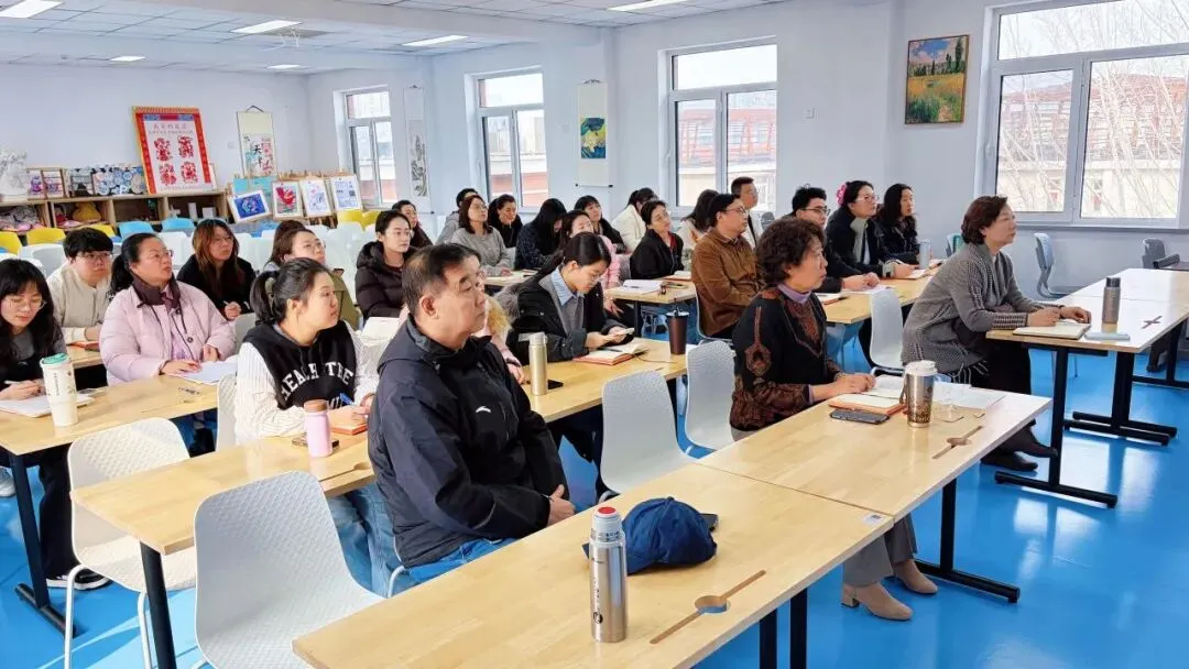 凝心聚力备中考 奋楫笃行向未来——九年级全体教师会纪实 第20张