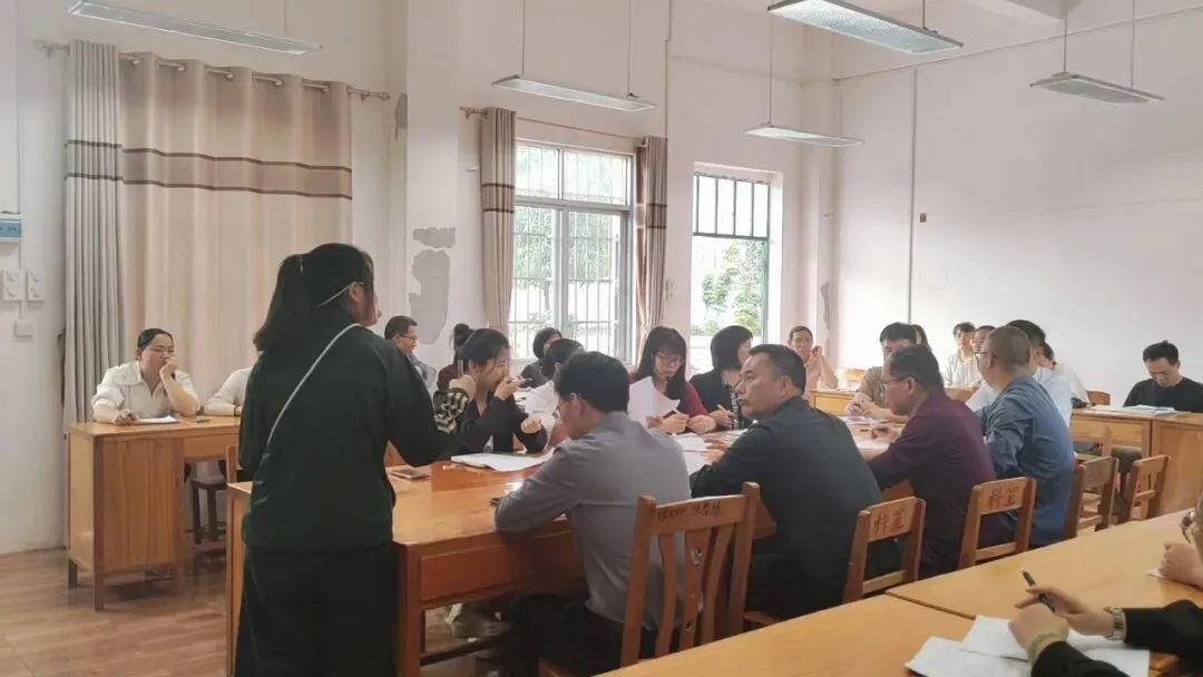 深耕共研谋良策 凝心聚力备中考——沙河中学开展九年级语文集体备课活动 第10张 深耕共研谋良策 凝心聚力备中考——沙河中学开展九年级语文集体备课活动 第10张