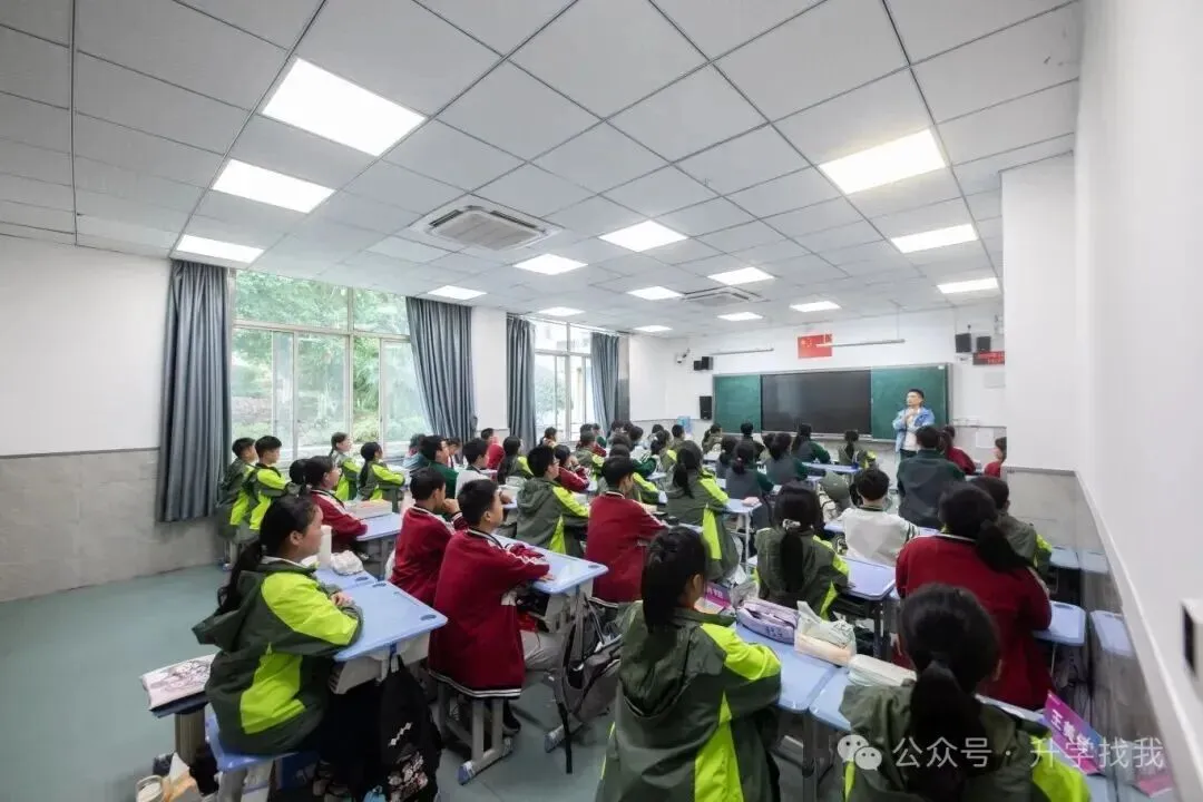 重庆中考联招600分左右,可报考哪些高中?数据分享+学校清单,速存! 第9张 重庆中考联招600分左右,可报考哪些高中?数据分享+学校清单,速存! 第9张