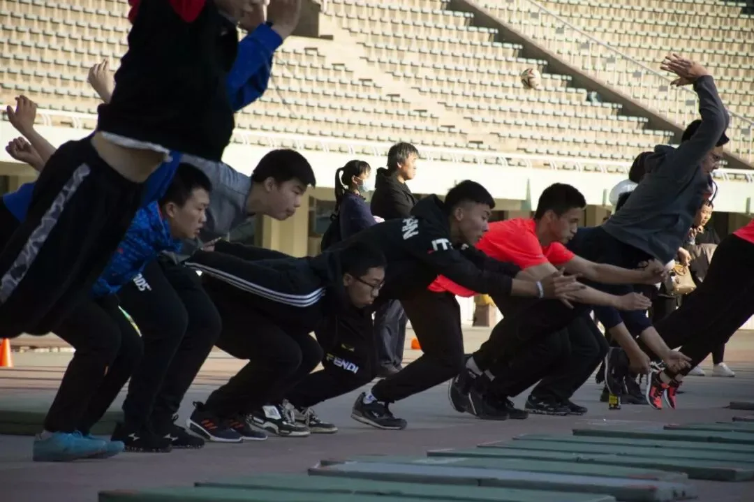 学育中考体育寒假课程安排,重磅来袭!年度钜惠同步开启!转发即送大礼! 第101张 学育中考体育寒假课程安排,重磅来袭!年度钜惠同步开启!转发即送大礼! 第101张