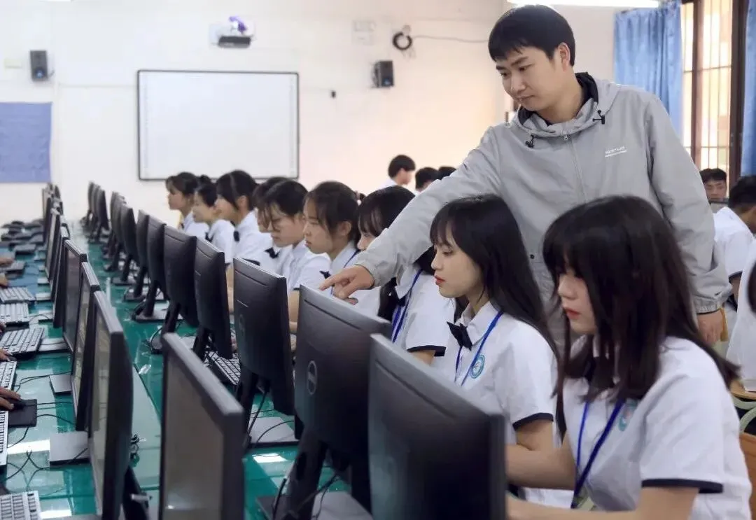 广西第一工业学校招生简章(预报名免中考成绩) 第63张