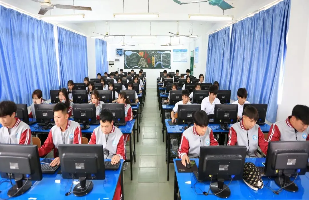 广西第一工业学校招生简章(预报名免中考成绩) 第64张