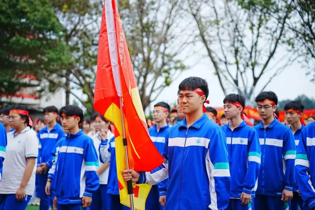 东中少年燃斗志 热辣滚烫赢中考——广州市黄埔区东区中学百日誓师活动 第4张