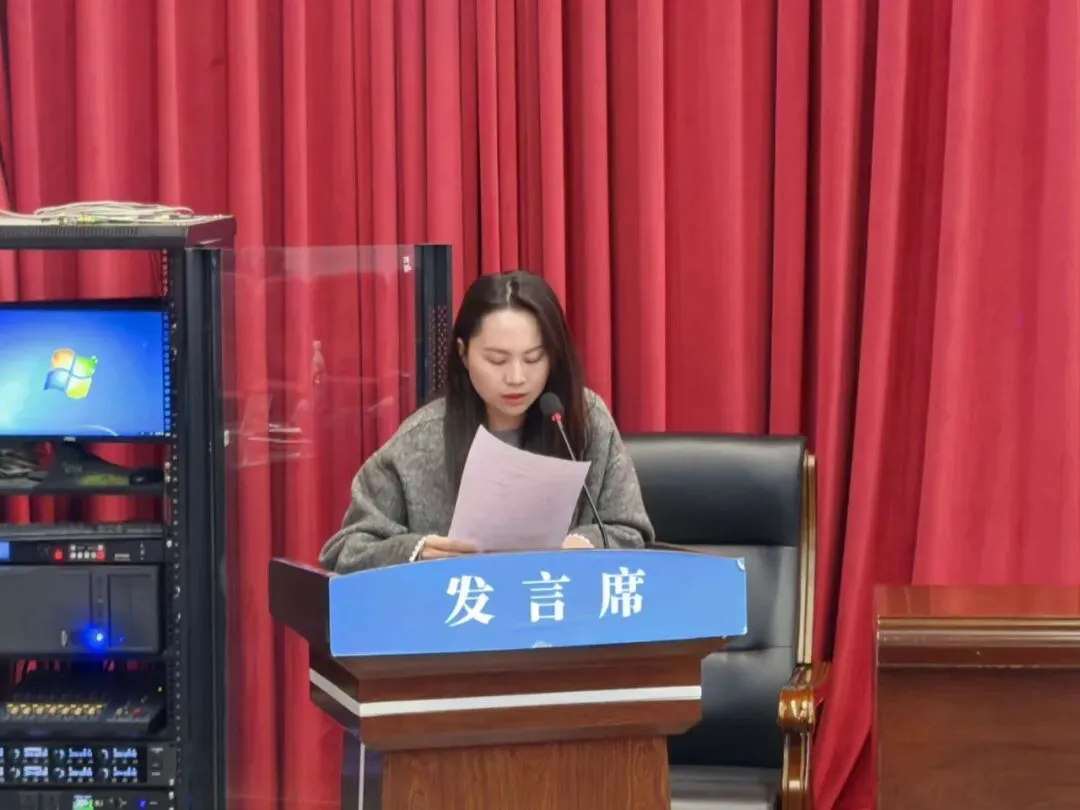 凝心聚力战中考 奋楫笃行创辉煌——我校初2023级毕业班开学工作会圆满召开 第6张 凝心聚力战中考 奋楫笃行创辉煌——我校初2023级毕业班开学工作会圆满召开 第6张