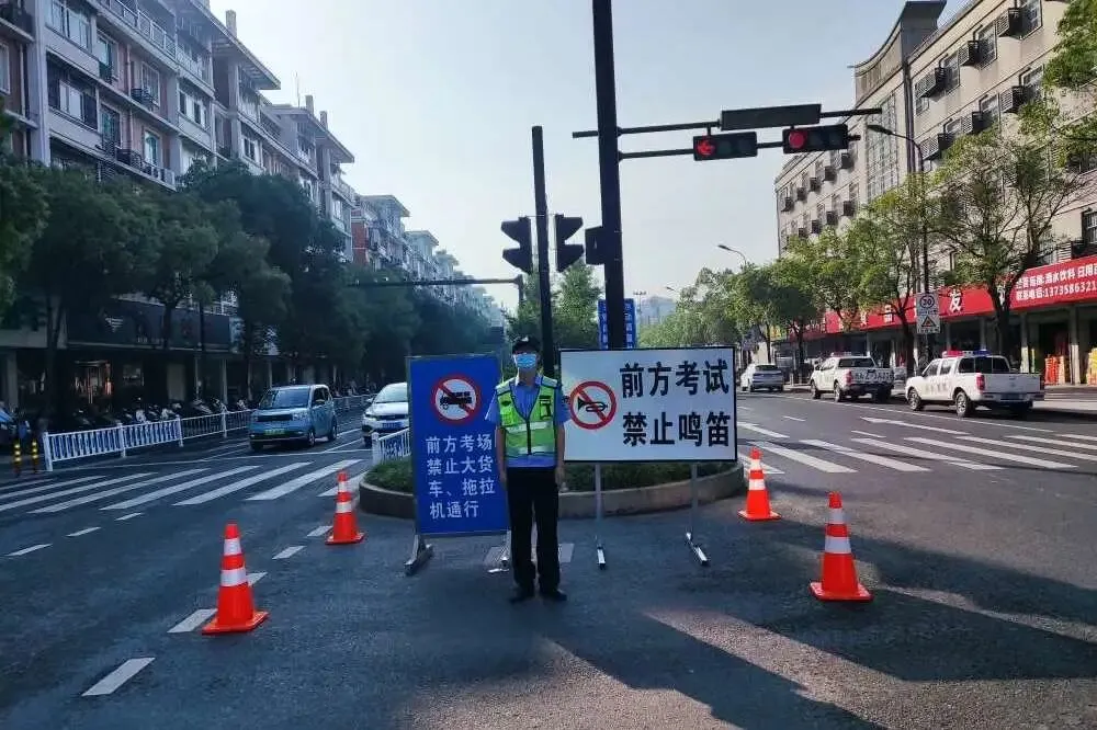 数治新湾· 民生保障篇② | 护航中考!综合管理大队迎来满月大考验 第10张