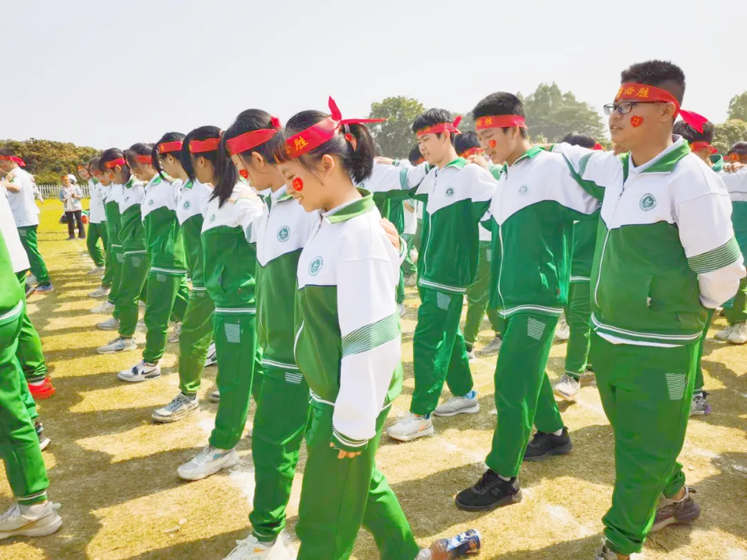 磨砺誓师扬斗志,励志扬帆冲中考—— 广州石化中学2024年初三百日誓师 第41张 磨砺誓师扬斗志,励志扬帆冲中考—— 广州石化中学2024年初三百日誓师 第41张