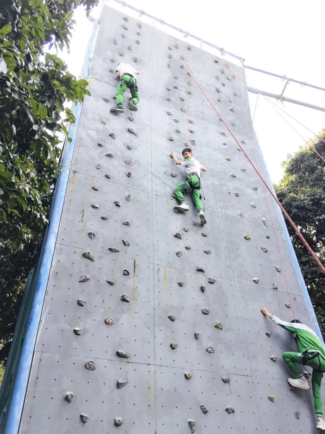 磨砺誓师扬斗志,励志扬帆冲中考—— 广州石化中学2024年初三百日誓师 第72张 磨砺誓师扬斗志,励志扬帆冲中考—— 广州石化中学2024年初三百日誓师 第72张