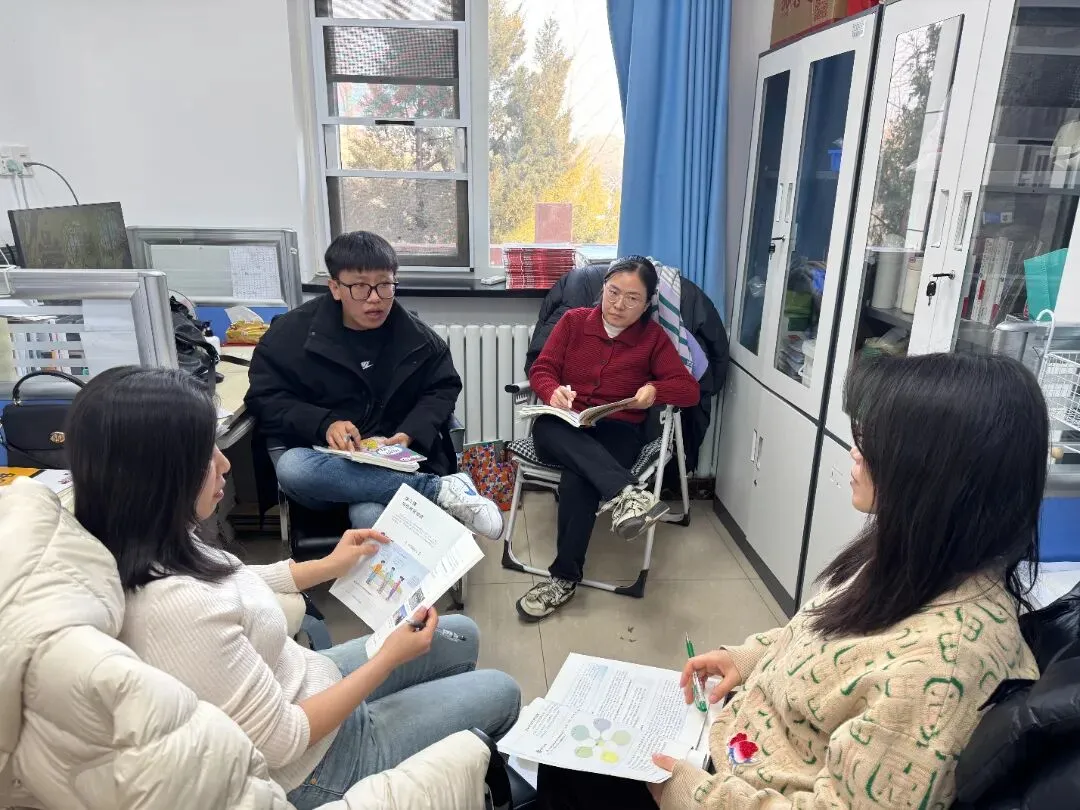 冲刺2026中考:初三全员擎旗攻坚,师生共赴星辰征途—— 初三年级2025-2026学年第二学期四会纪要 第13张 冲刺2026中考:初三全员擎旗攻坚,师生共赴星辰征途—— 初三年级2025-2026学年第二学期四会纪要 第13张