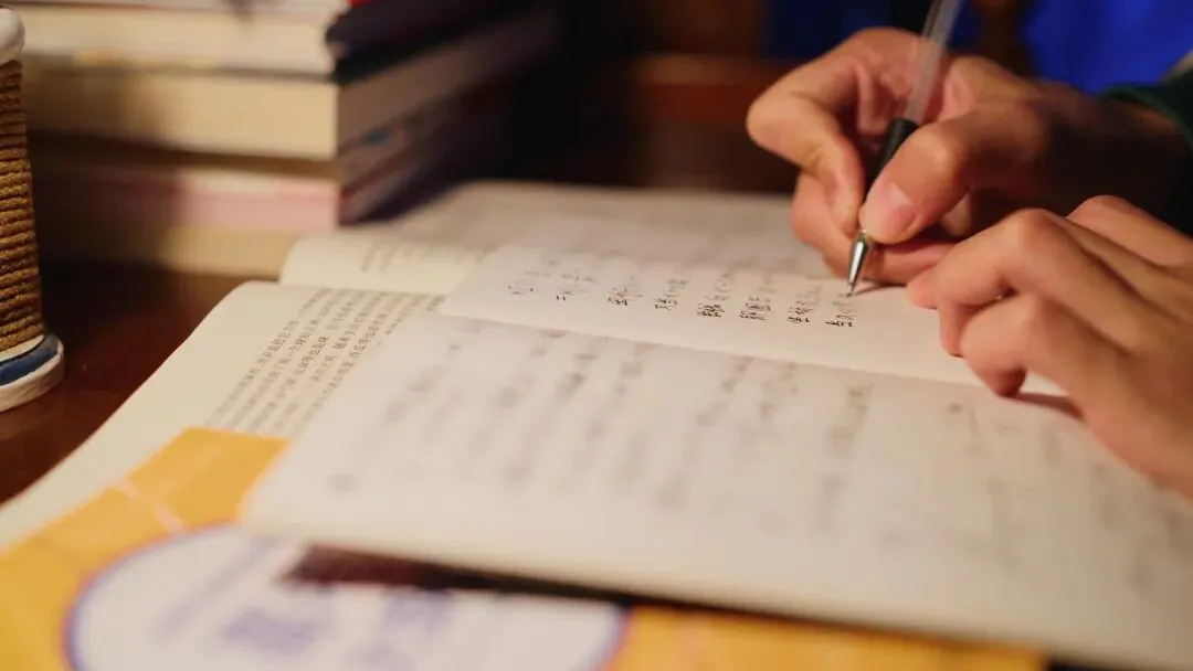 中考英语答题提分技巧|考前精准梳理高效备考(附2025年江西省英语试题) 第1张 中考英语答题提分技巧|考前精准梳理高效备考(附2025年江西省英语试题) 第1张