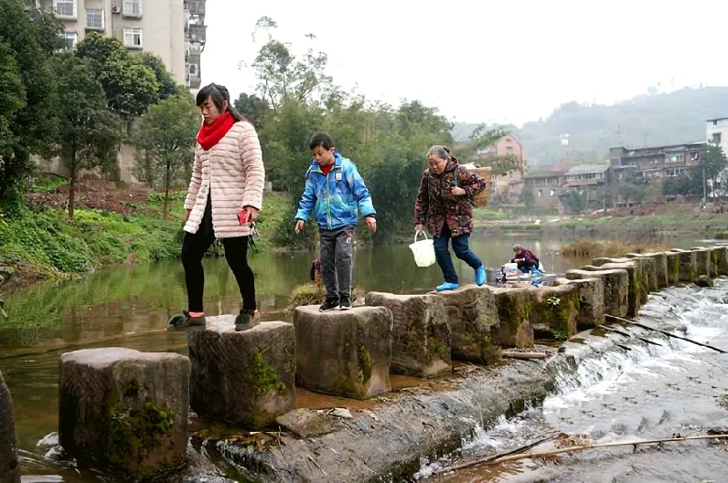 【中考地理】人教版初中地理会考真题分类训练专题11 我国的地理差异 第18张 【中考地理】人教版初中地理会考真题分类训练专题11 我国的地理差异 第18张