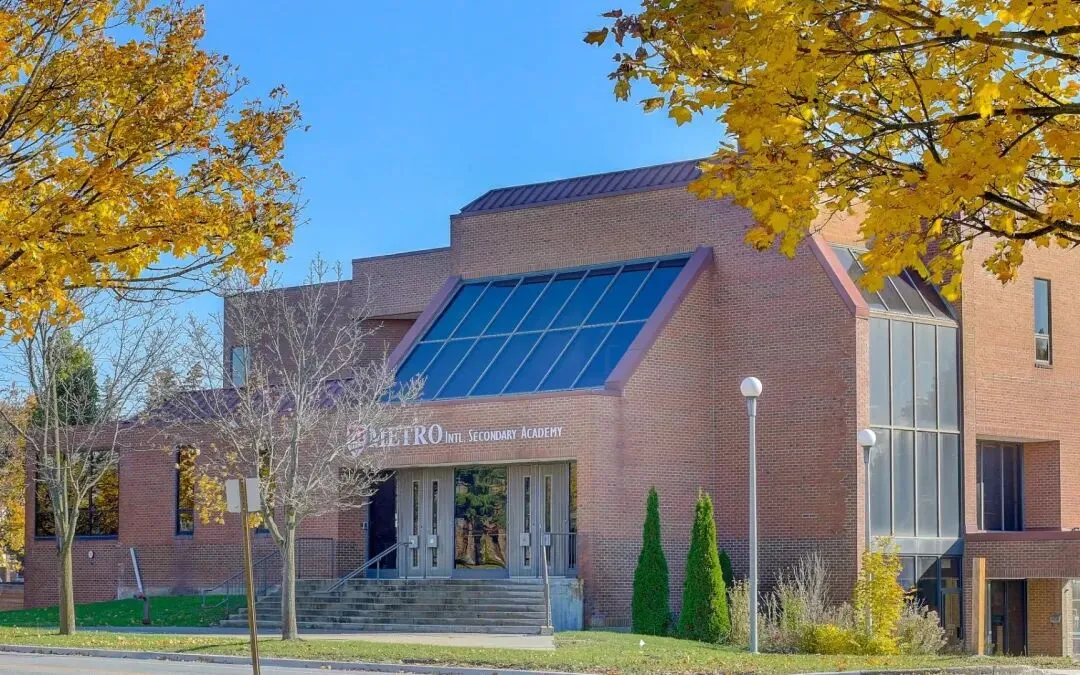 中考高淘汰率怎么破?去加拿大读高中,三年后进世界名牌大学 第6张 中考高淘汰率怎么破?去加拿大读高中,三年后进世界名牌大学 第6张