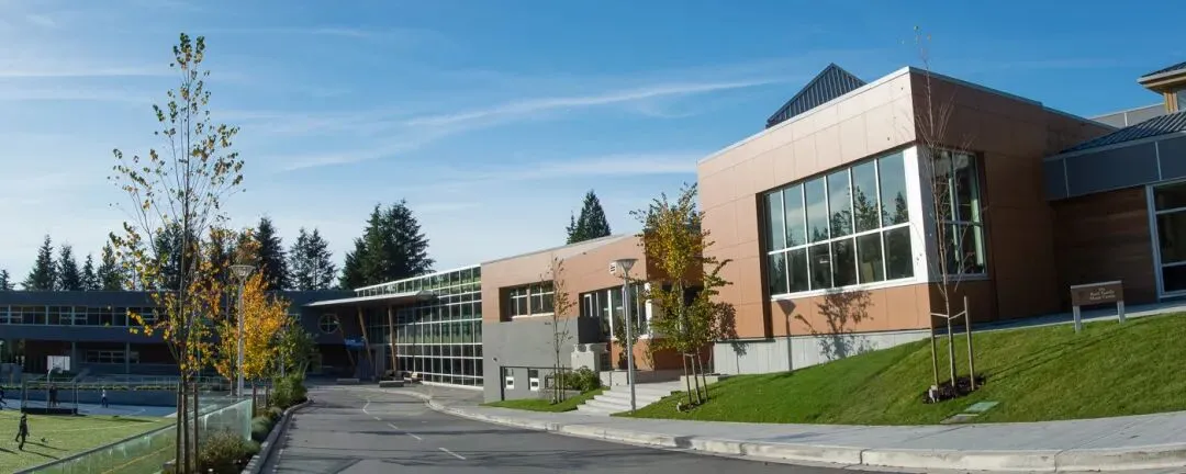 中考高淘汰率怎么破?去加拿大读高中,三年后进世界名牌大学 第11张 中考高淘汰率怎么破?去加拿大读高中,三年后进世界名牌大学 第11张