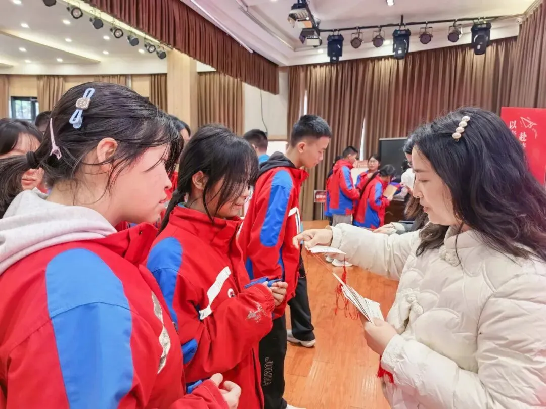 百日冲刺战中考,少年逐梦耀龙池 第51张