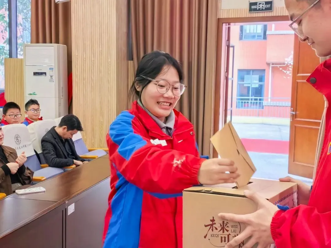 百日冲刺战中考,少年逐梦耀龙池 第77张