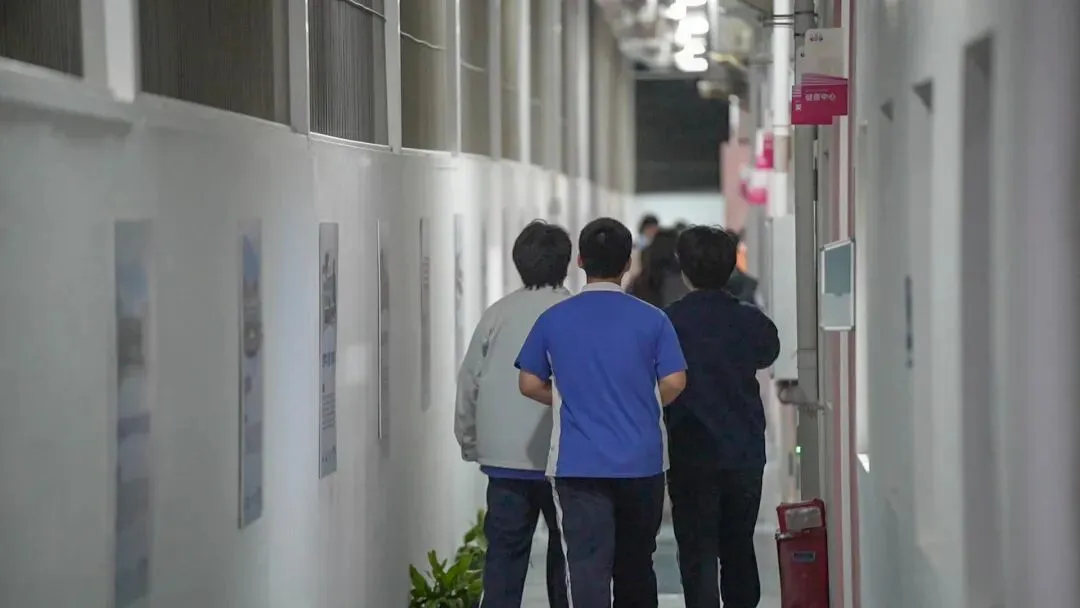 稳住心态,“赢”接中考 | 大朋友中考学校2026届初三家长会圆满举行 第3张