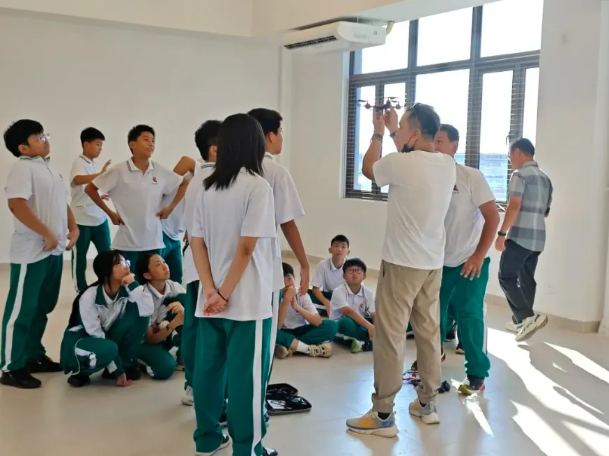 名校探秘丨新埠岛侨中:首届中考成绩亮眼!高分率比肩西侨 第7张