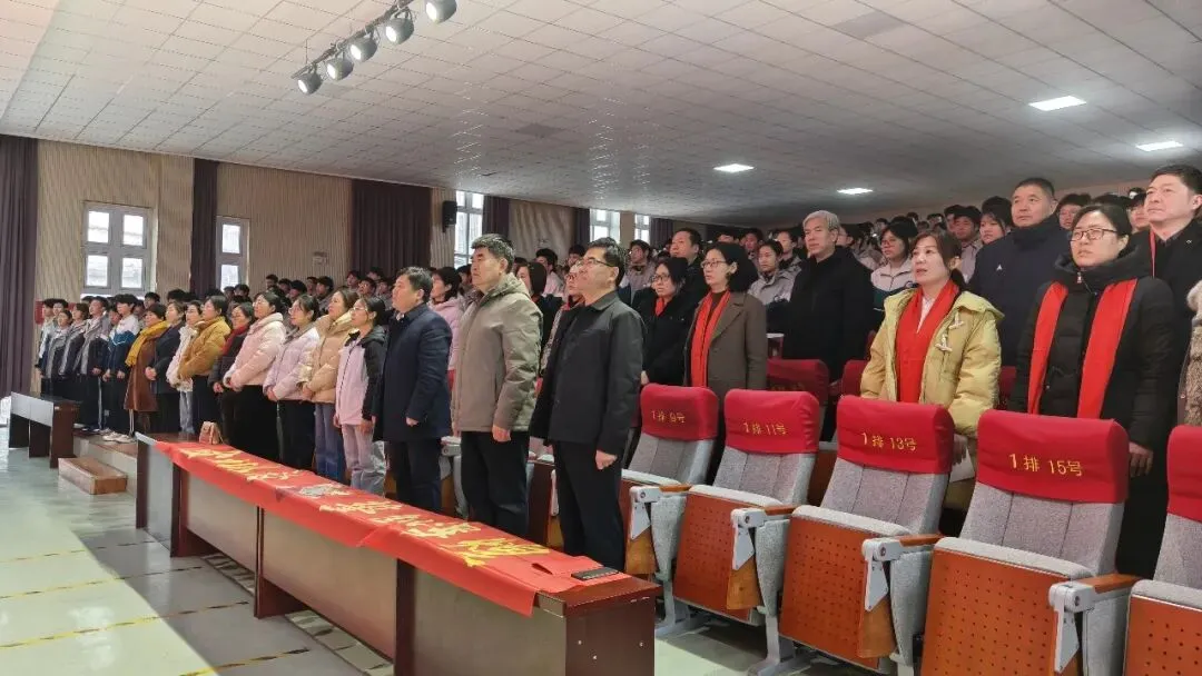 济南市莱芜实验中学51级初四学子举行中考百日誓师大会 第4张