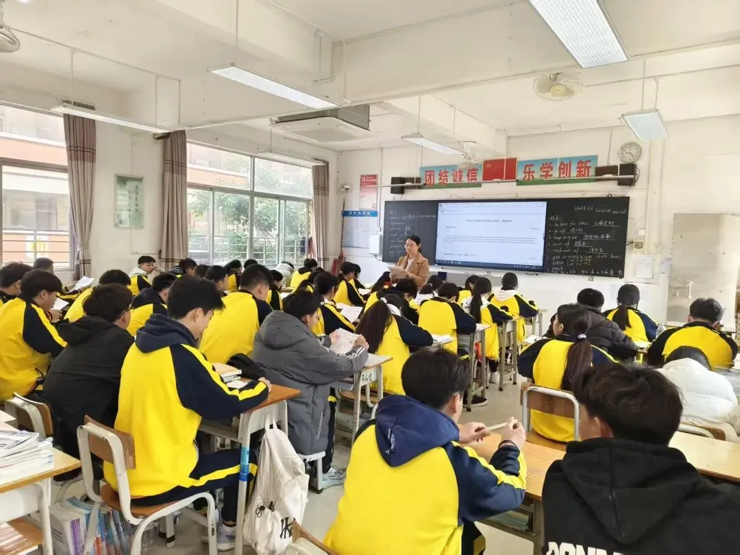 【视导】聚焦中考备考,赋能课堂提质——高要区中考备考视导走进回龙镇初级中学 第4张