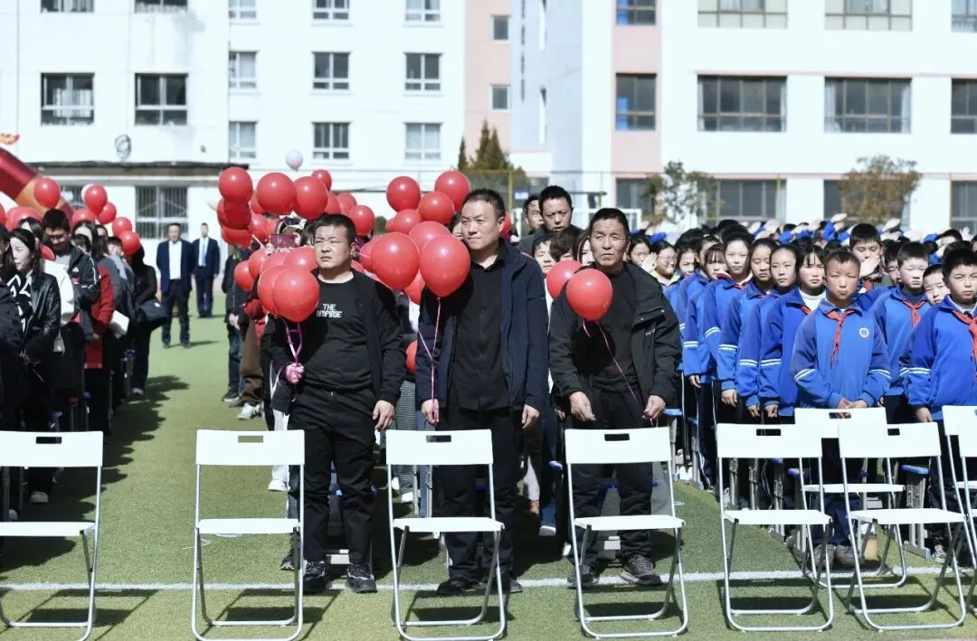 【策马百日 决胜中考】麦积区潘集寨学校2026届中考百日冲刺誓师大会掠影 第32张