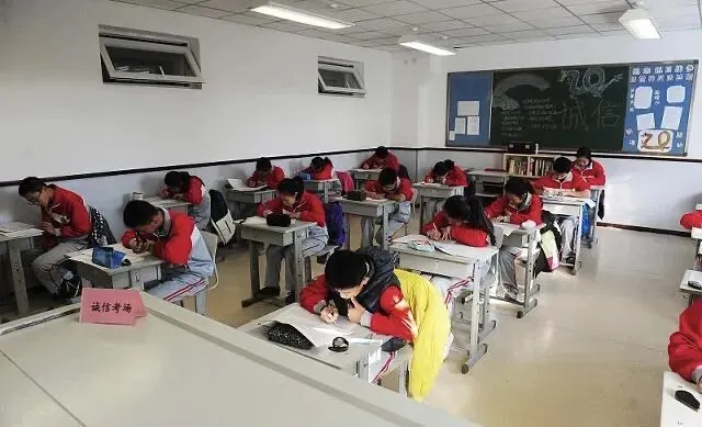 初中这两科成绩决定了中考的成败,任何科目差这两科都绝不能差,搞清楚主次,才能逆袭! 第3张