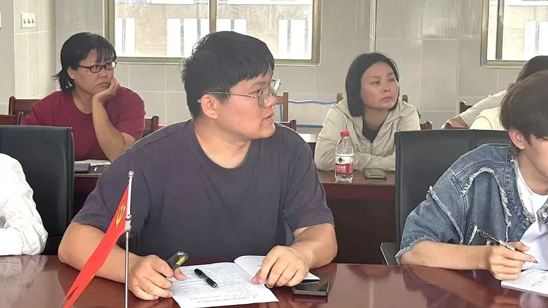 凝心聚力迎中考!我校召开九年级第一学期期末试卷分析暨中考备考会 第9张