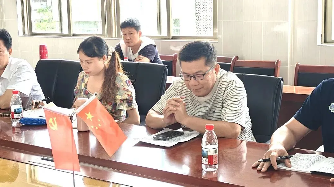 凝心聚力迎中考!我校召开九年级第一学期期末试卷分析暨中考备考会 第11张