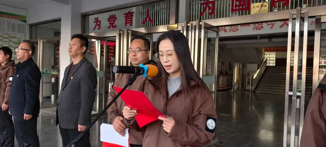 凝心聚力战中考,跃马扬鞭向未来——灵台县城关中学隆重举行2026年百日誓师大会 第3张