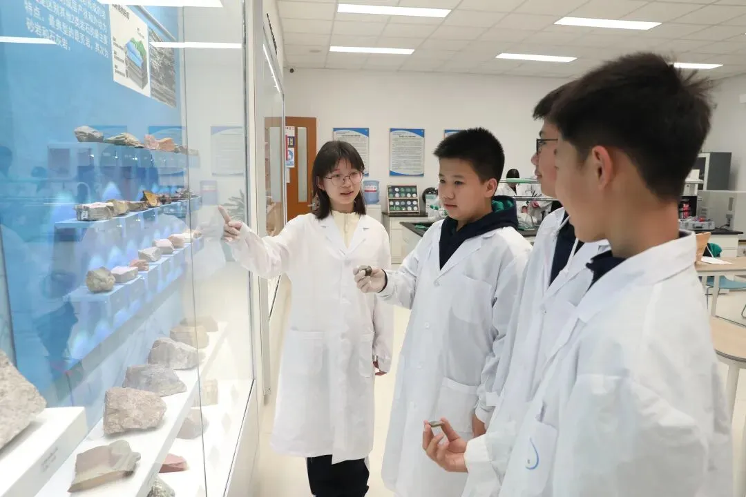 独家丨西城藏不住了!中考问鼎传捷报,深耕沃土育英才! 第3张