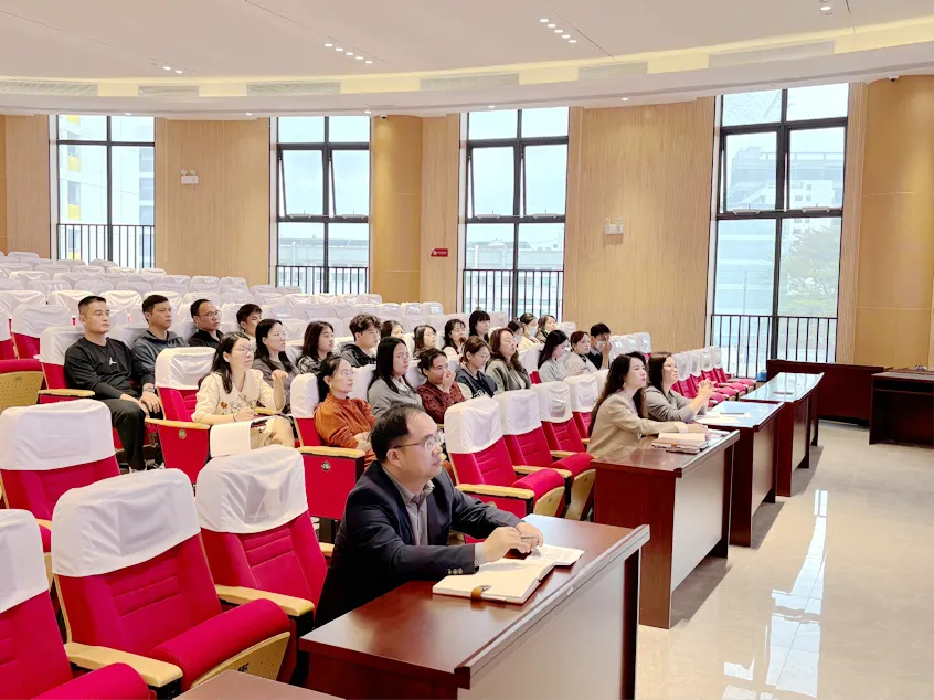 【有容教育】凝心聚力谋备考,笃行实干赢中考——旗峰学校2026届初三教师备考工作会议圆满召开 第9张