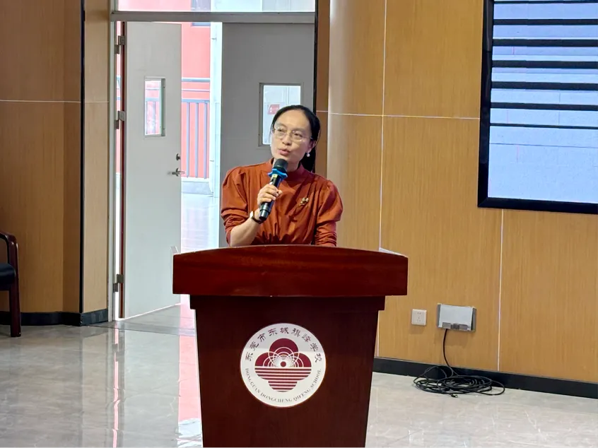 【有容教育】凝心聚力谋备考,笃行实干赢中考——旗峰学校2026届初三教师备考工作会议圆满召开 第19张