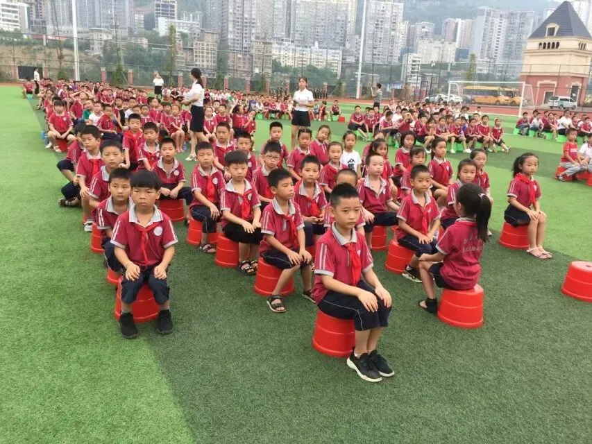 九年前牵着手上学的小孩,就要中考了! 第2张