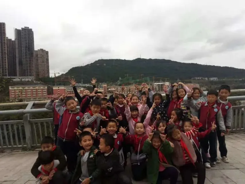 九年前牵着手上学的小孩,就要中考了! 第3张