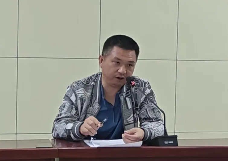 中考会议|热血青春,决战中考——惠来县寄陇学校召开九年级全体学生会议 第13张