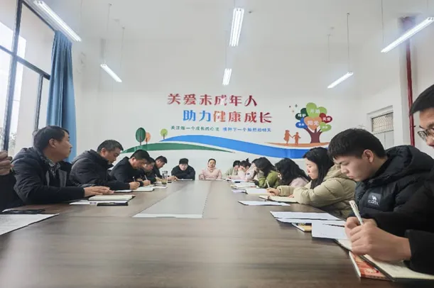 奋楫笃行战中考,凝心聚力启新程——黄冈市启黄中学文昌校区2026届备考动员部署大会顺利召开 第5张