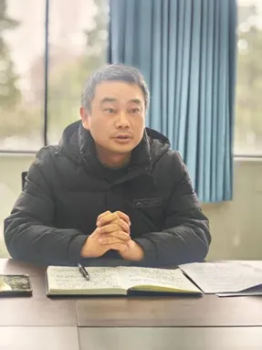 奋楫笃行战中考,凝心聚力启新程——黄冈市启黄中学文昌校区2026届备考动员部署大会顺利召开 第9张