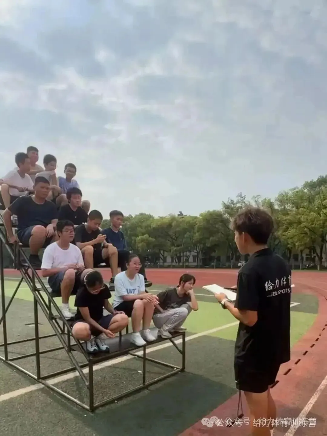 2026南昌中考体育春季冲刺班重磅来袭!免费试训!给力体育小班教学、全程督学、教练带练、稳步提分有保障!春季招生火热进行中! 第12张