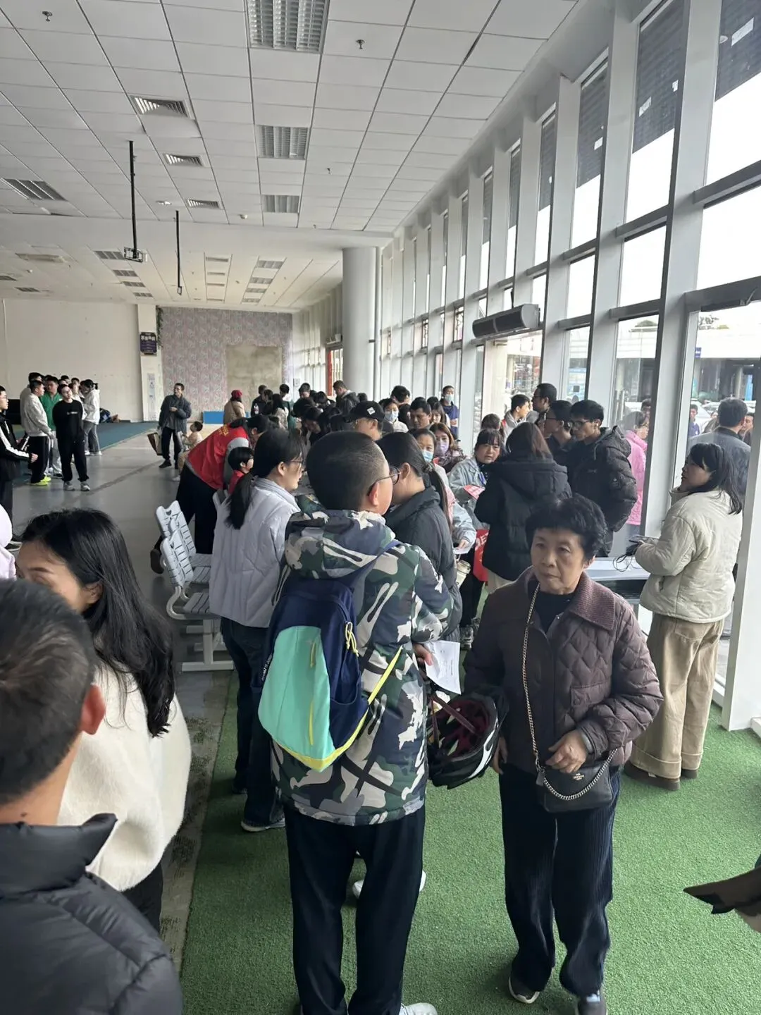 体育中考模拟测,中考生大汇聚~ 第1张