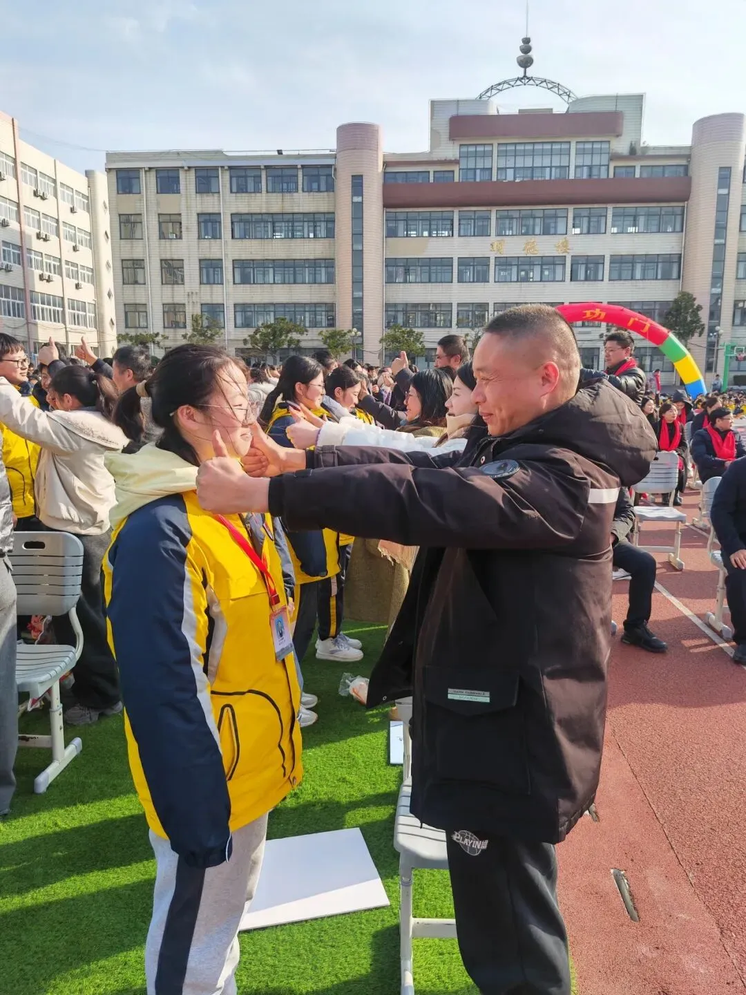 冲刺中考 | 笃行致远·成就未来——红中南校区2026年中考百日誓师大会隆重举行 第22张 冲刺中考 | 笃行致远·成就未来——红中南校区2026年中考百日誓师大会隆重举行 第22张